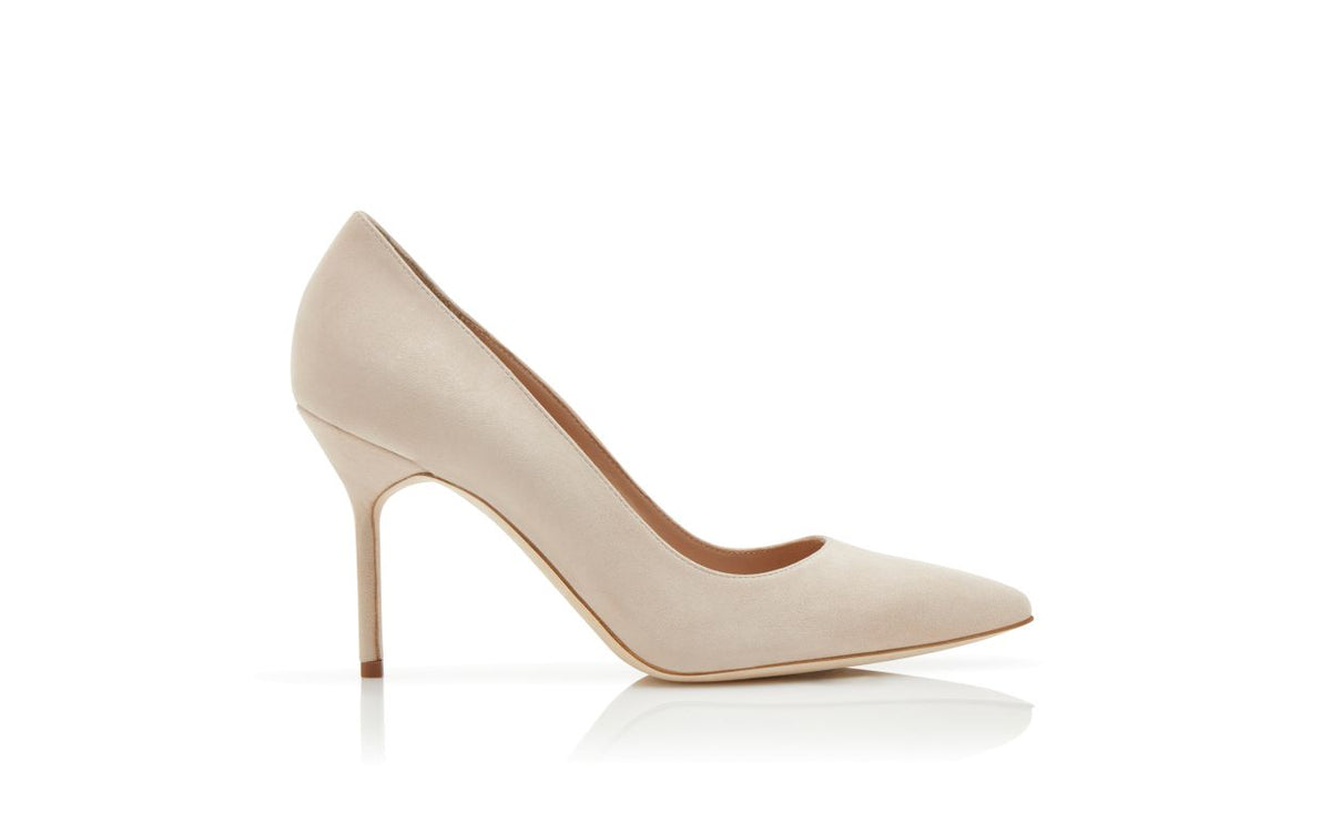 Rosalie Dawn Neutral Pointed Toe Pumps – side profile showing neutral pointed toe, suede, Vowalisse