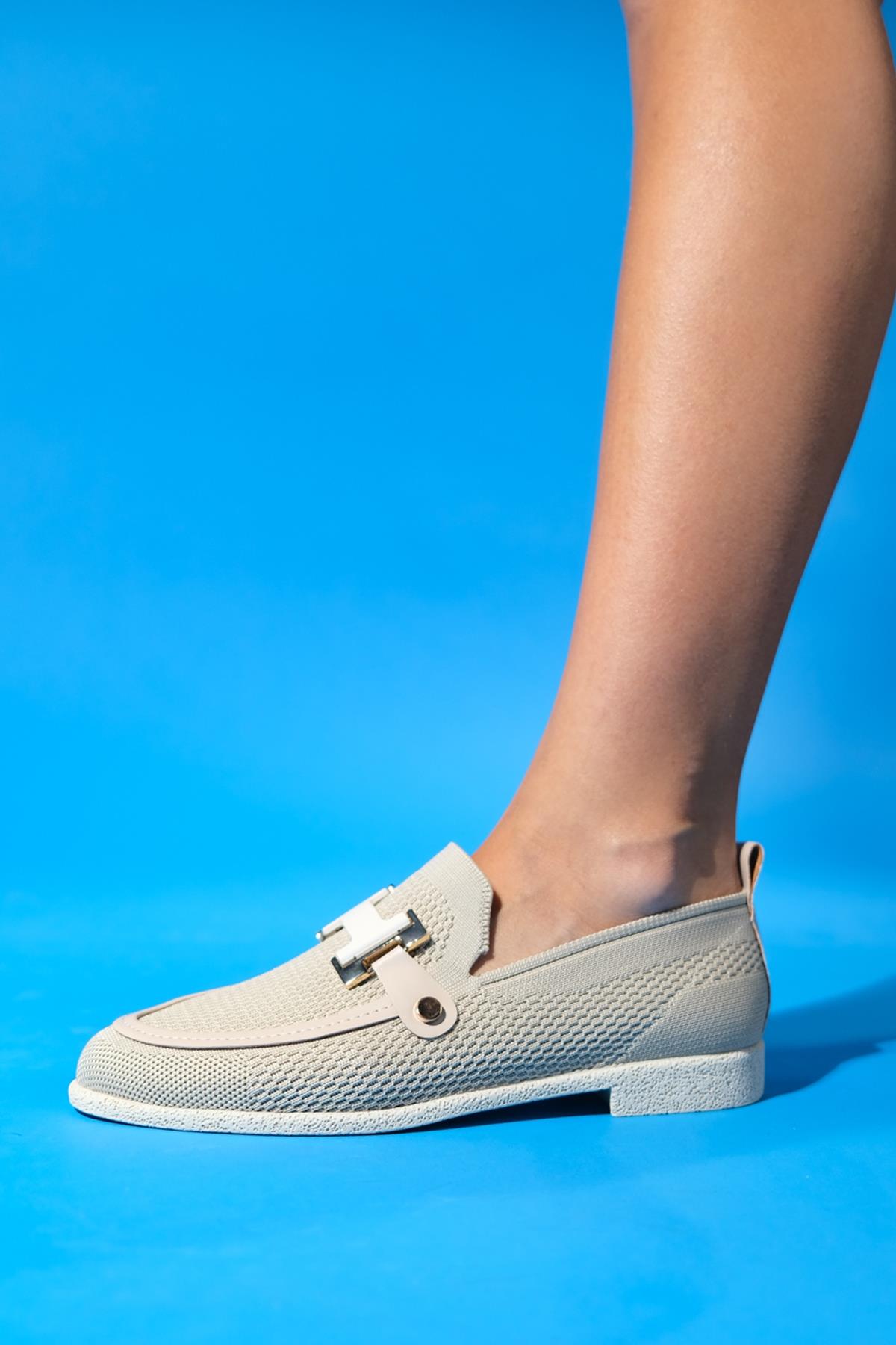 Michigan - Beige Knit Buckle Loafer Shoe – detail view showing leather, red, Vowalisse