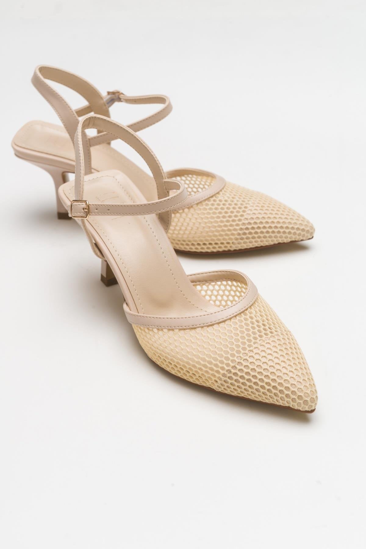 Chic - Beige Heeled Shoe – detail view showing leather, Vowalisse