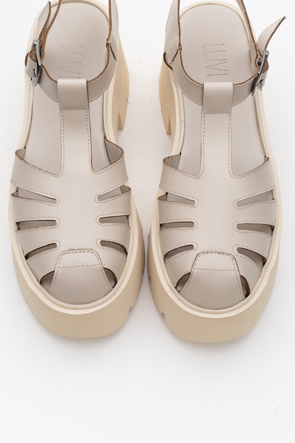 Verua - Beige Platform Sandal – side view showing leather, Vowalisse