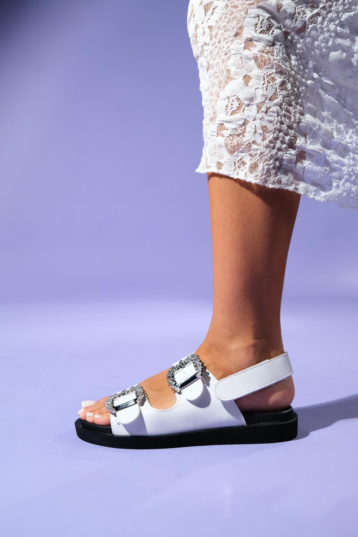 Olimpa - White Flat Sandal – top view showing leather, white, Vowalisse