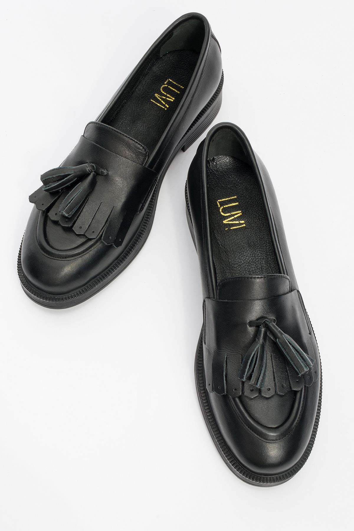Milly - Black Leather Tassel Loafers – side view showing leather, suede, black, Vowalisse