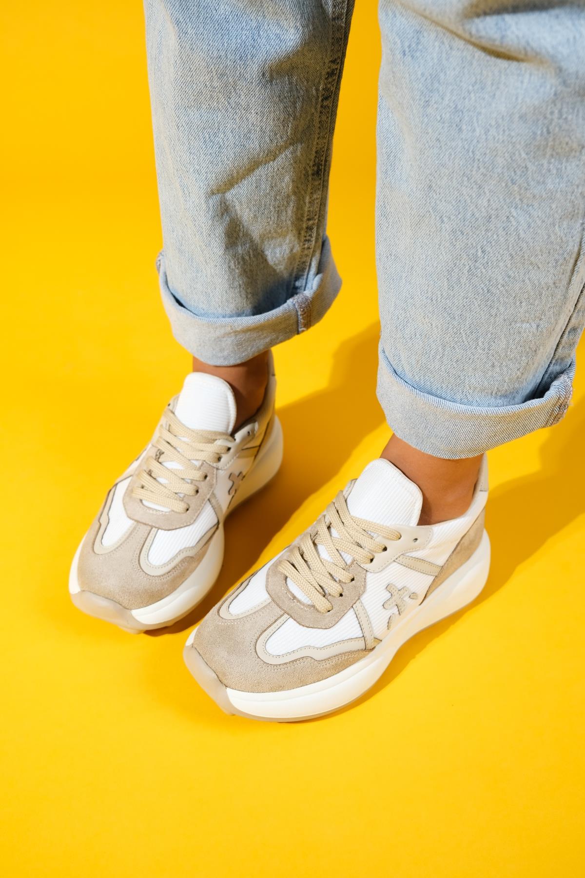 Nolton - Beige-White Sneaker – top view showing leather, white, Vowalisse