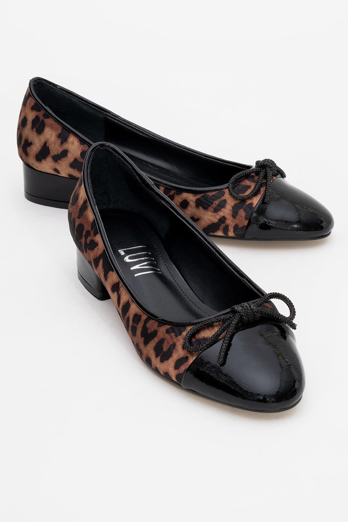Julien - Black-Yellow Patterned Heeled Ballet Flat – front three-quarter view showing bow, leather, black, Vowalisse