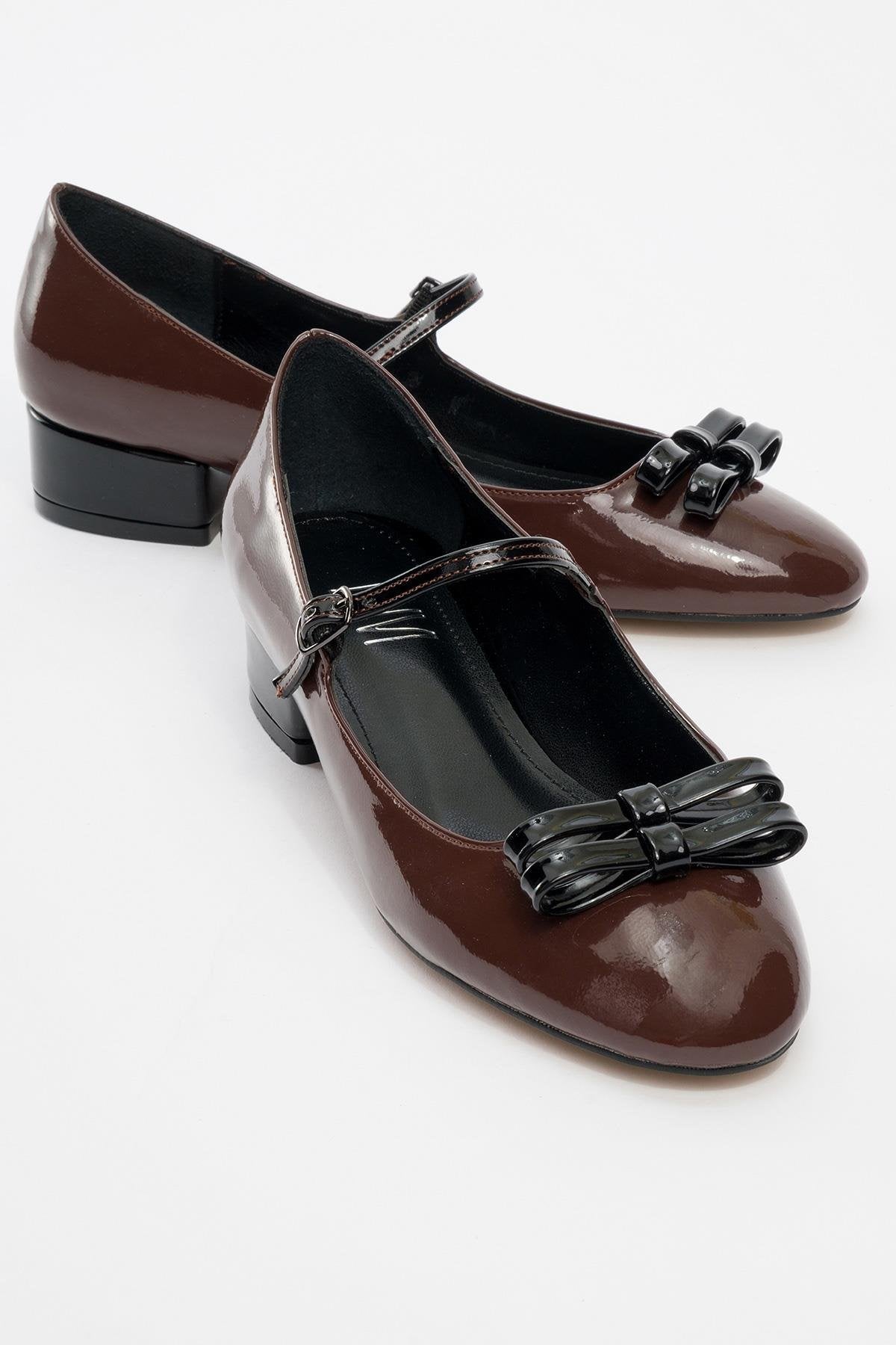 Stela - Brown-Black Patent Heeled Ballet Flat – front three-quarter view showing leather, black, Vowalisse