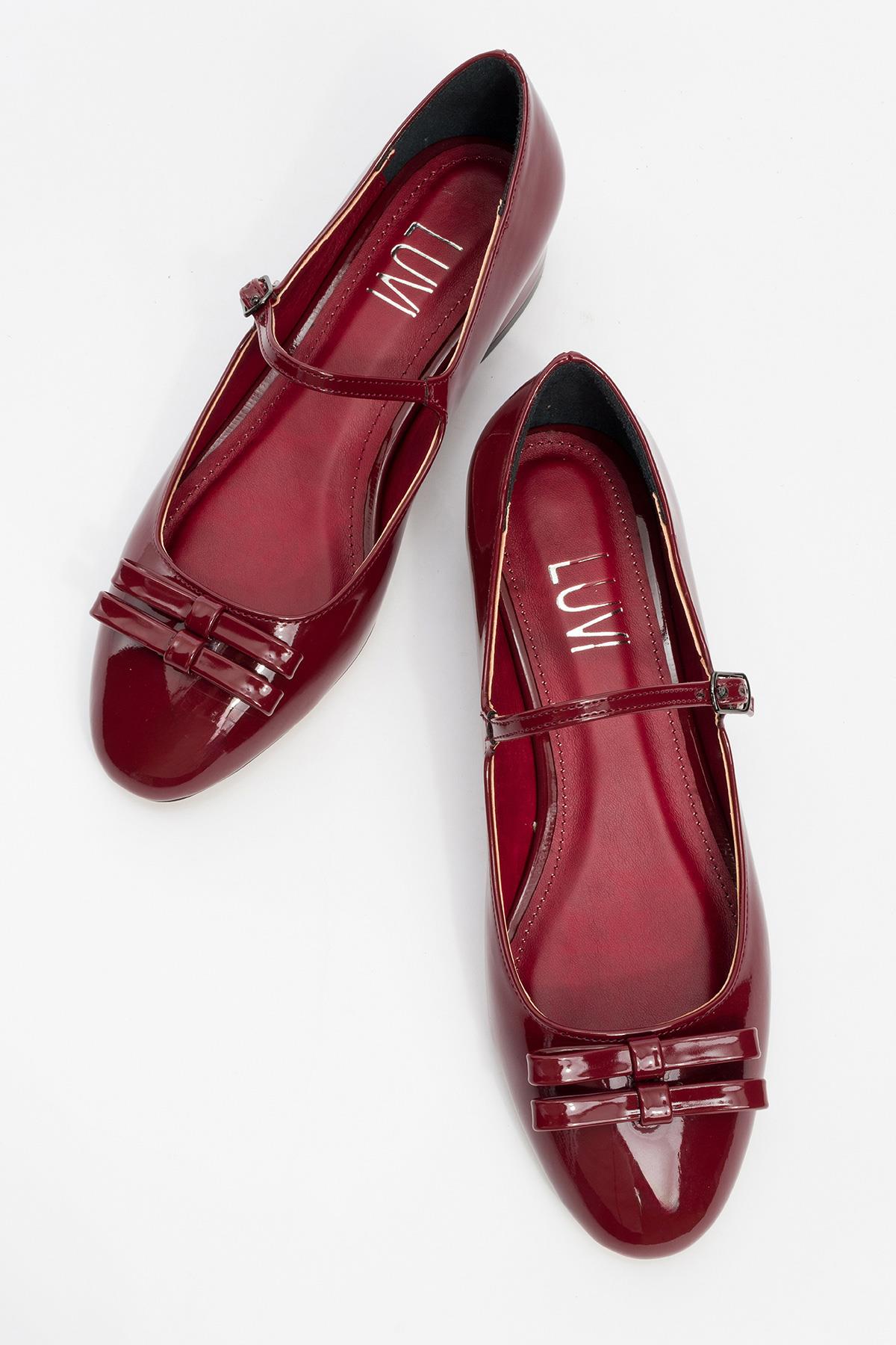 Stela - Burgundy Patent Bow Heeled Ballet Flat – side view showing bow, leather, Vowalisse