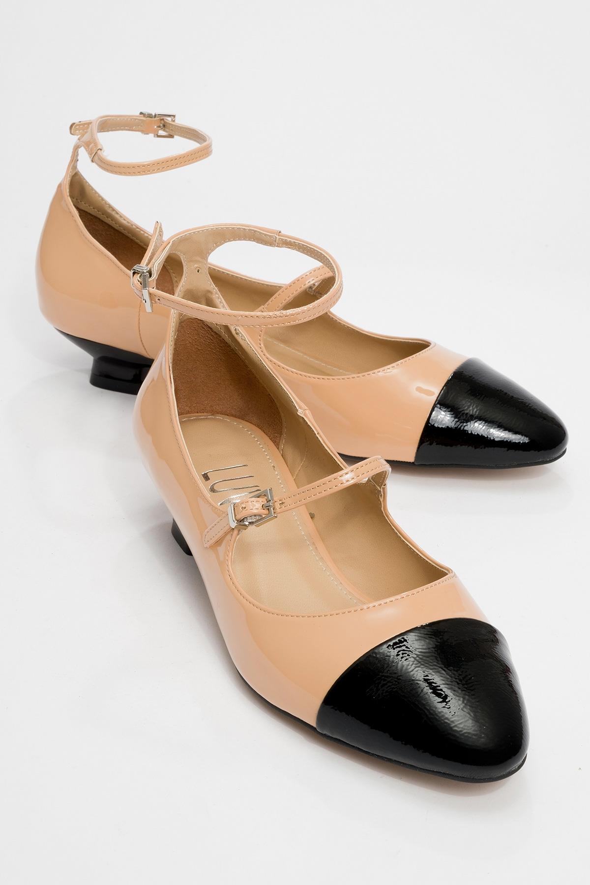 Uster - Taupe-Black Patent Low Block Heel Shoe – front three-quarter view showing leather, black, Vowalisse