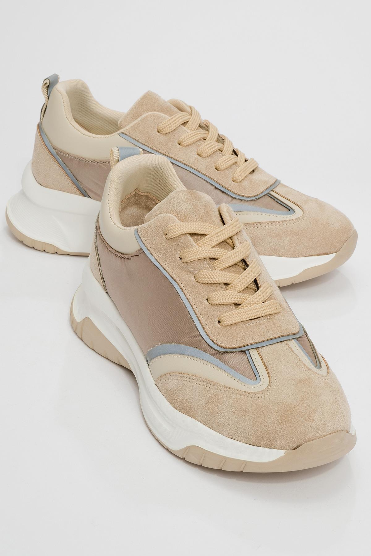 Doch - Beige Parachute Sneaker – front three-quarter view showing leather, Vowalisse