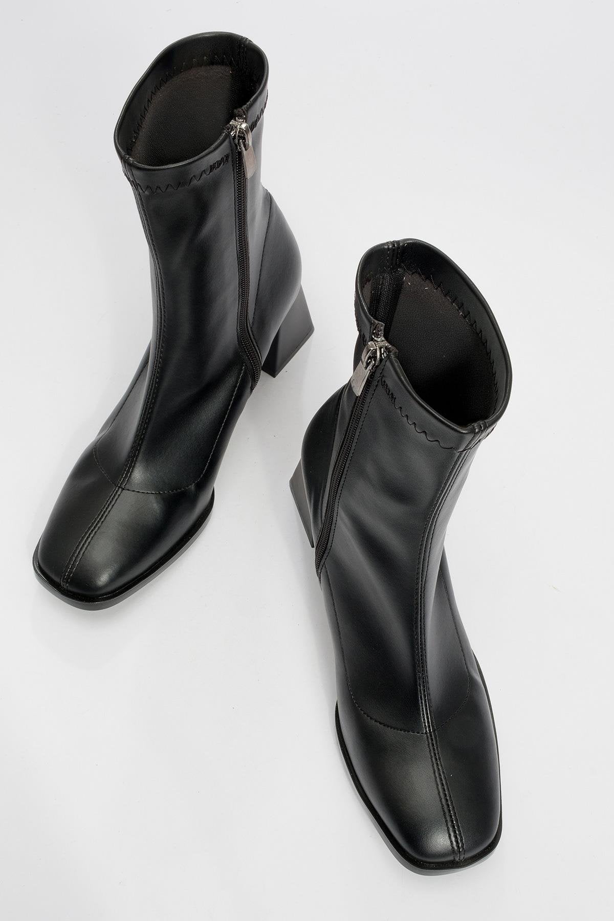 Plesa Black Chunky Heel Boot – side view showing leather, black, red, Vowalisse