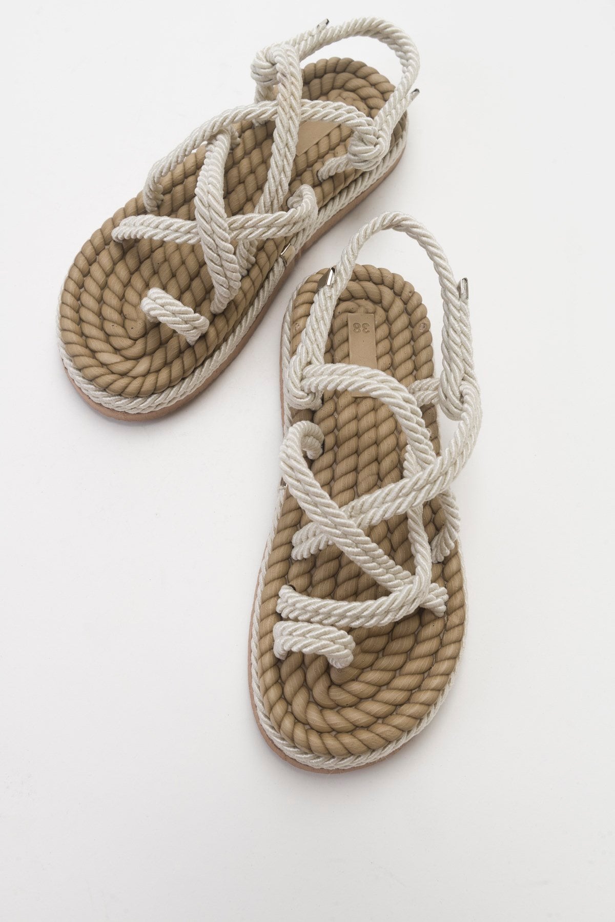 POMA Beige Sandal – front three-quarter view showing leather, Vowalisse