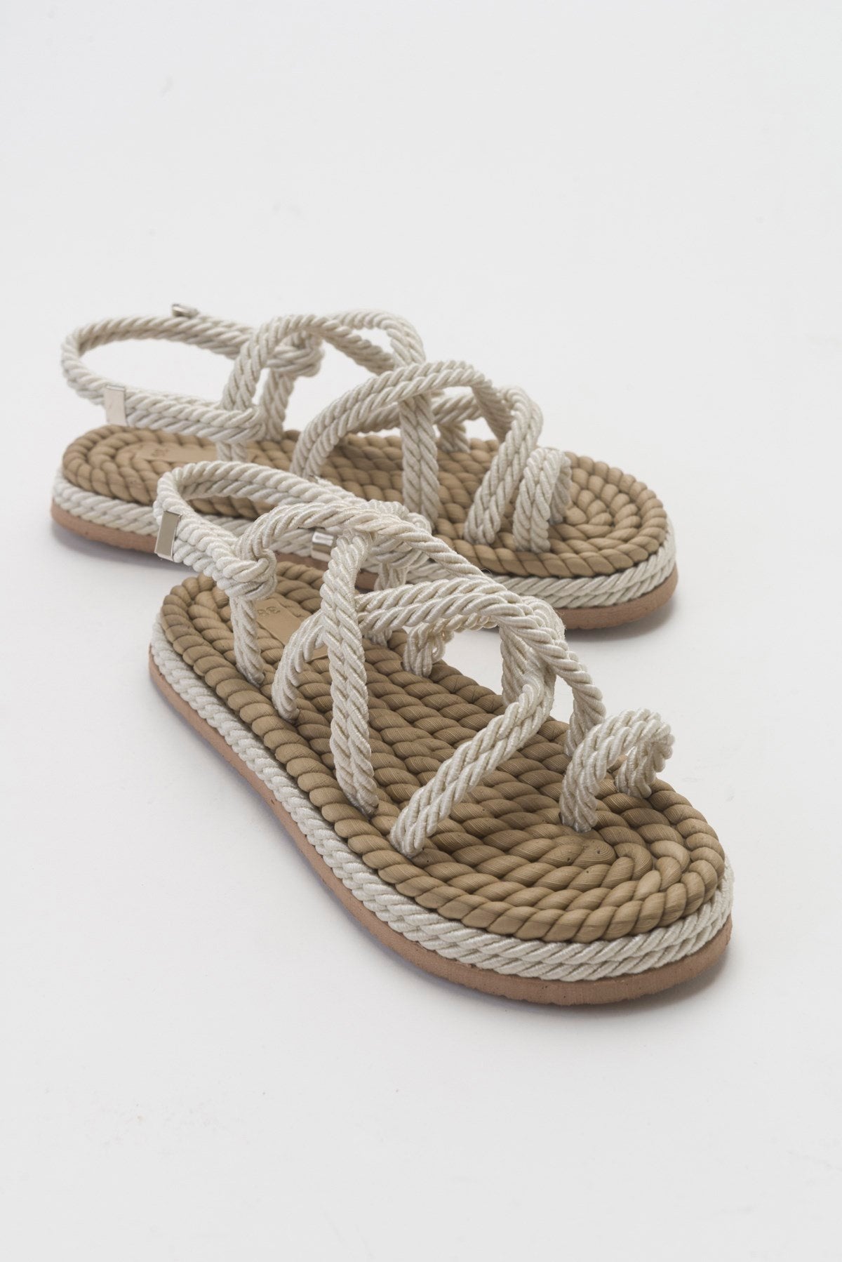 POMA Beige Sandal – back view showing leather, Vowalisse