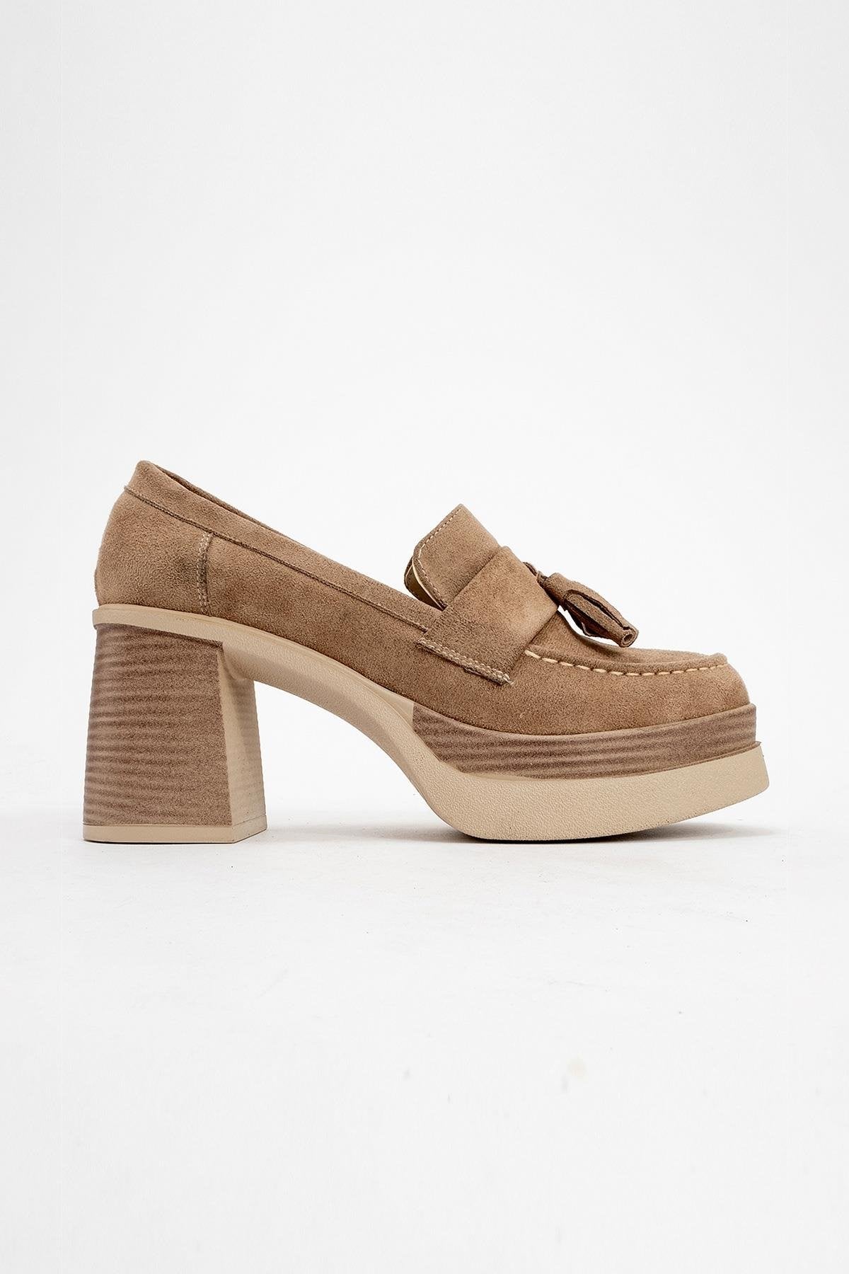 Leton - Taupe Platform Heel Shoe – heel view showing leather, Vowalisse