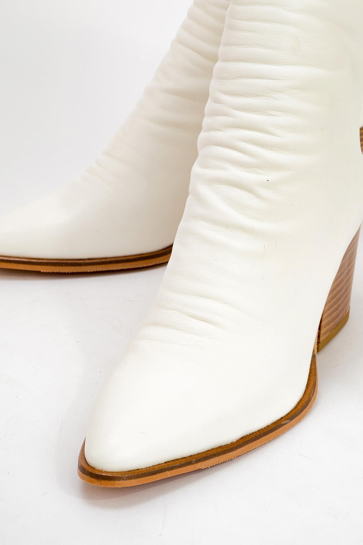Laval - White Back-Zip Block Heel Boot – heel view showing leather, white, Vowalisse