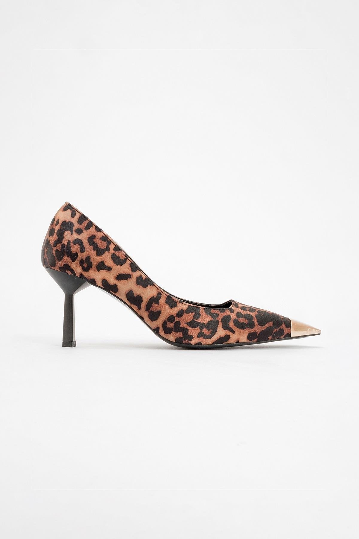 Moanda - Black/Yellow Patterned Stiletto Pump – heel view showing leather, black, Vowalisse