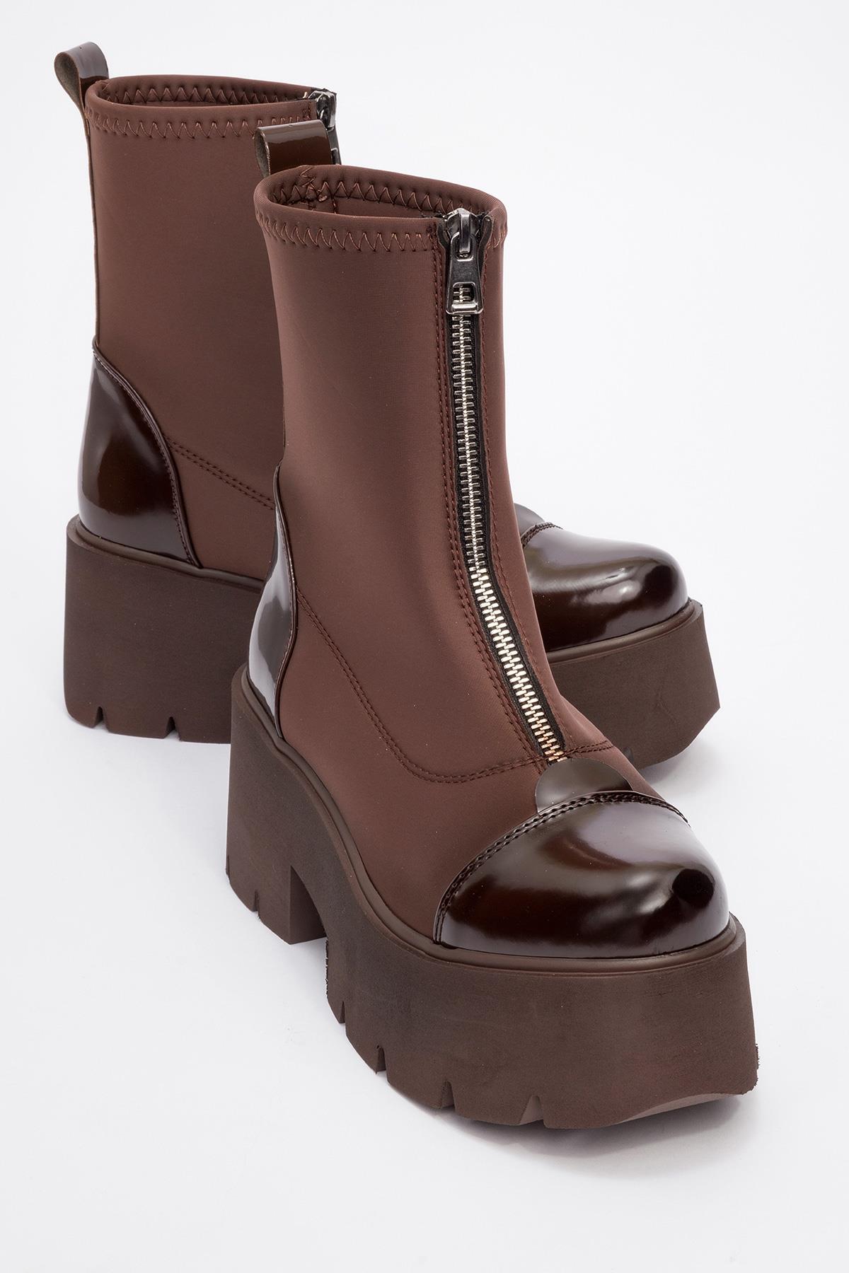 Bray Brown Patent Chunky Boot – front three-quarter view showing leather, red, Vowalisse
