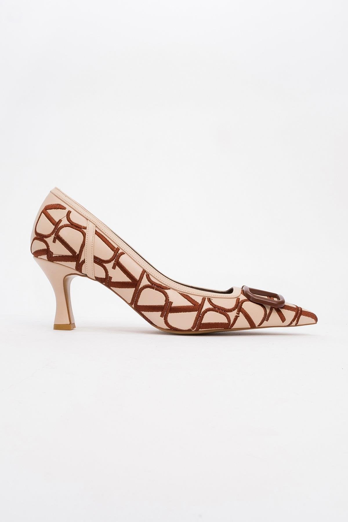 Togo - Beige-Cognac Heeled Shoe – heel view showing leather, Vowalisse