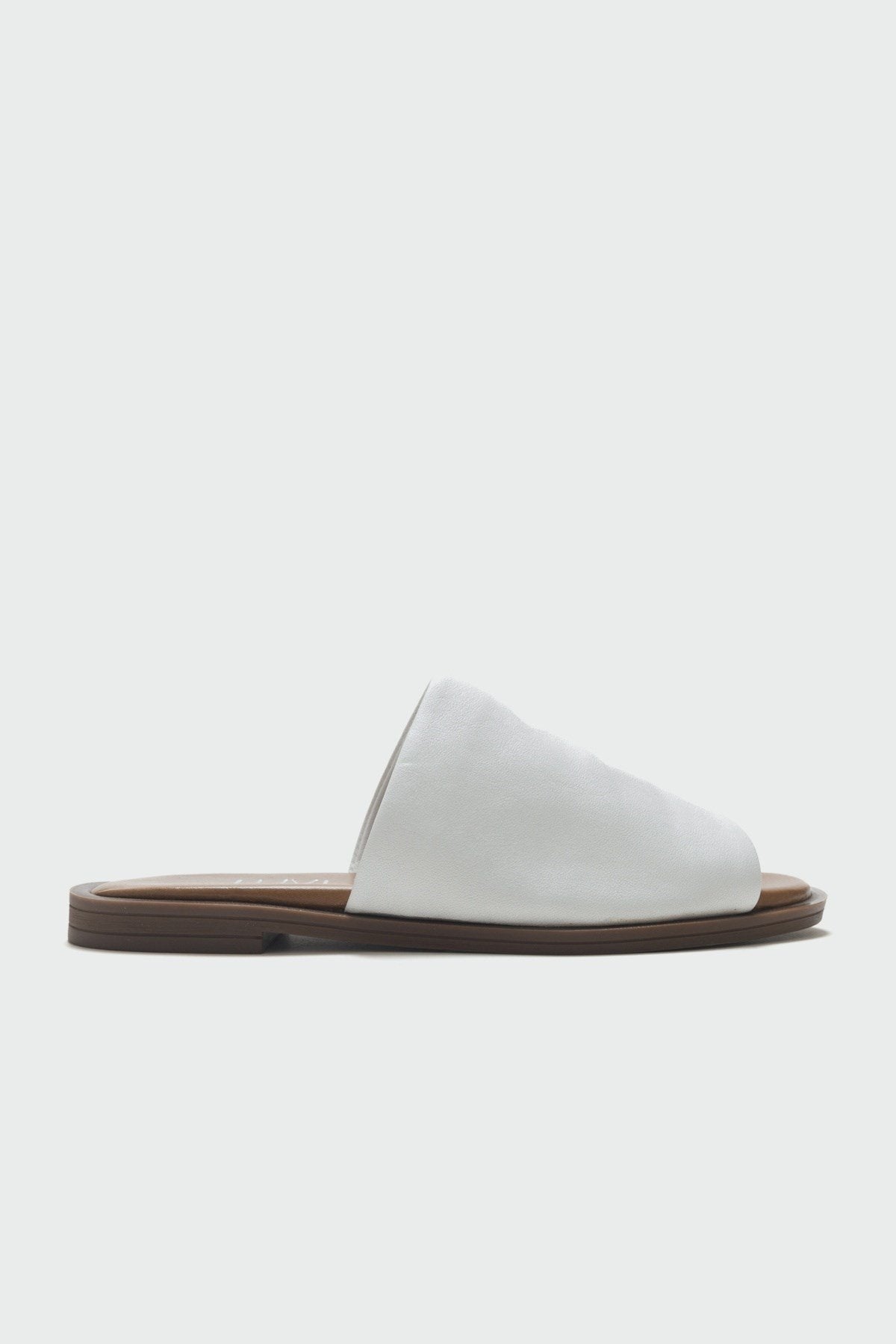 Clau - White Leather Sandal – top view showing leather, white, Vowalisse
