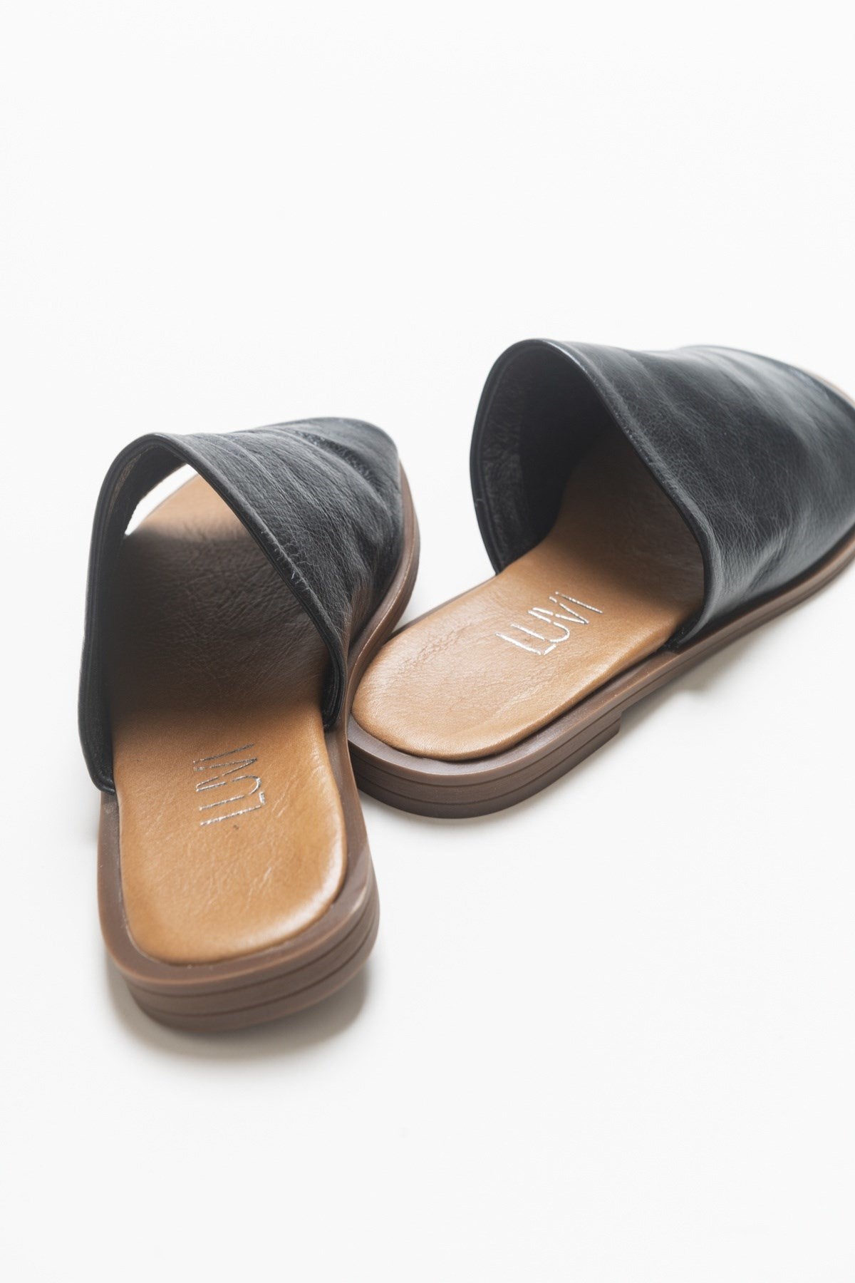 Clau - Black Leather Sandal – back view showing leather, black, Vowalisse