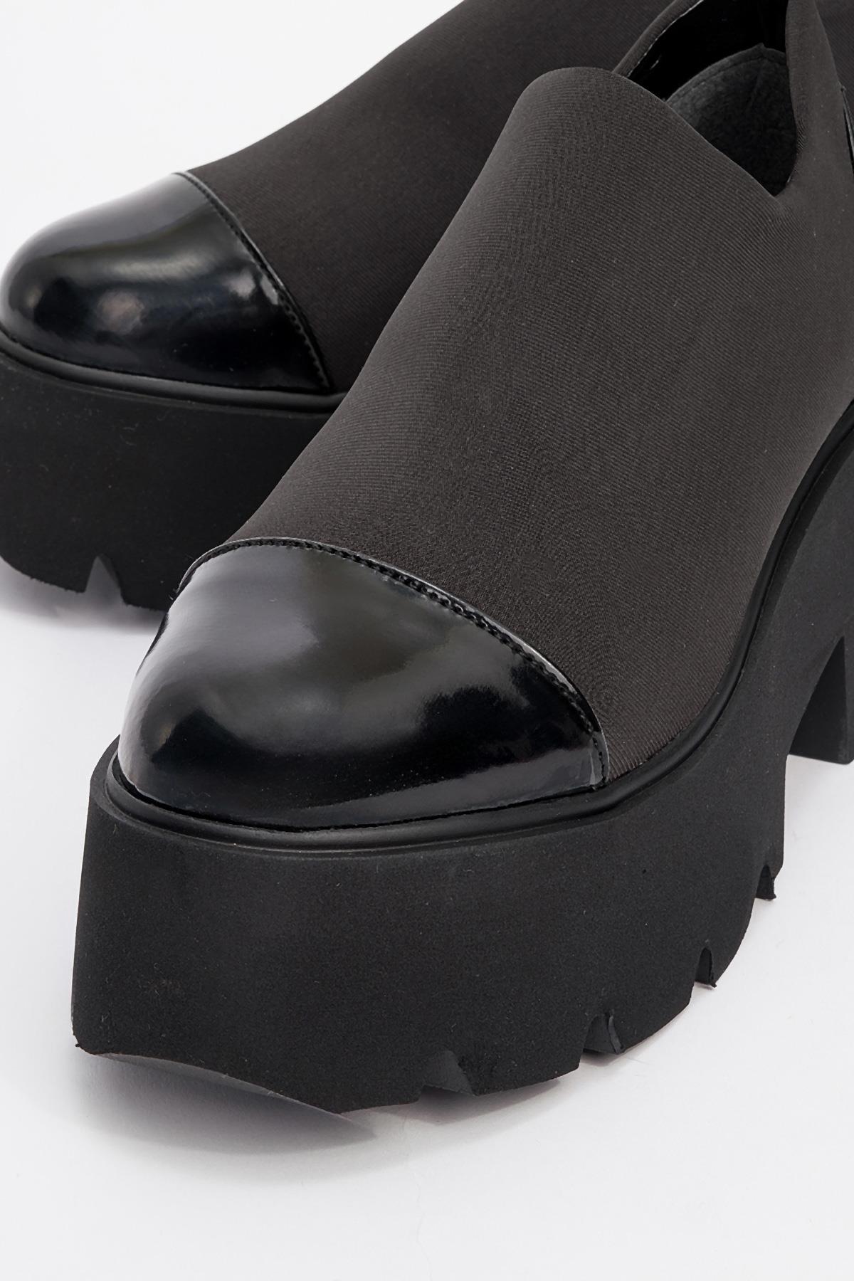 Grena - Black Patent Scuba Chunky Platform Casual Shoe – detail view showing leather, black, Vowalisse