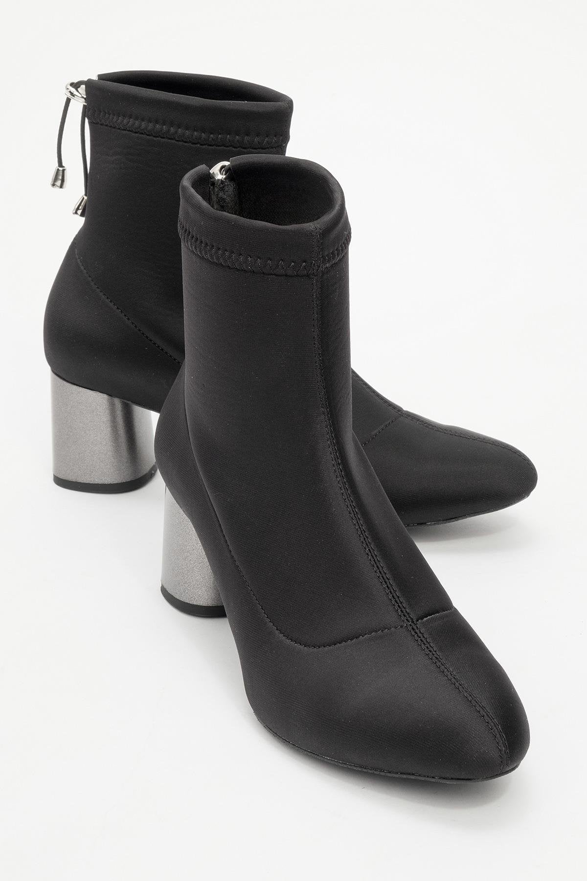 Landes - Black Block Heel Boot – front three-quarter view showing black, Vowalisse