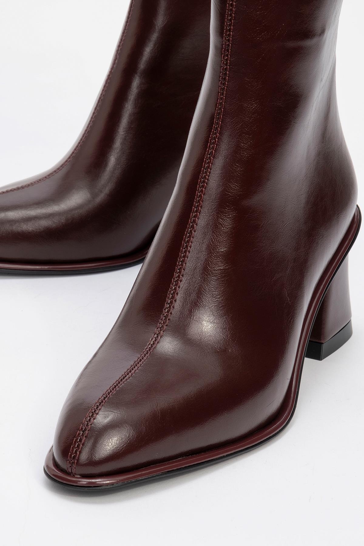 Alba Burgundy Block Heel Boot – detail view showing leather, Vowalisse