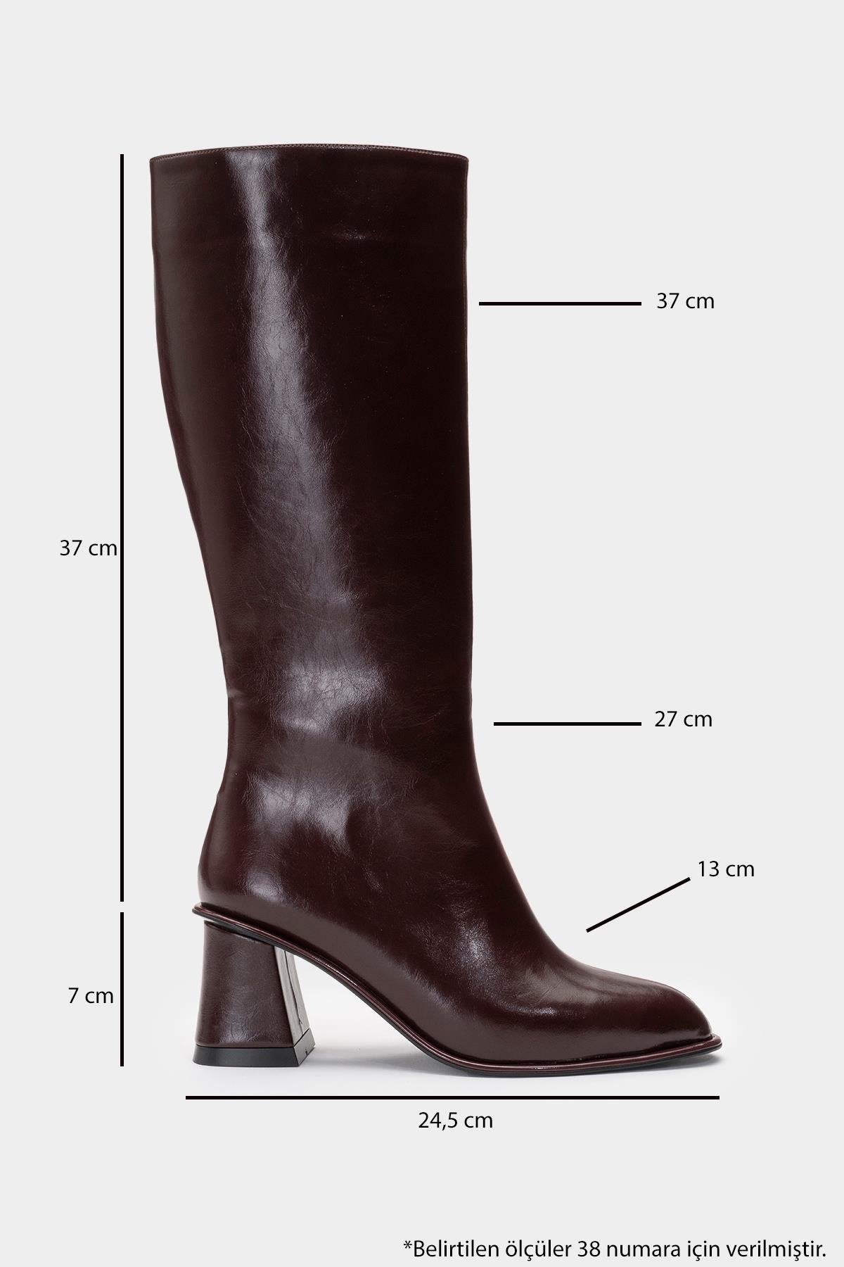 Paradis - Burgundy Block Heel Knee-High Boot – detail view showing leather, Vowalisse