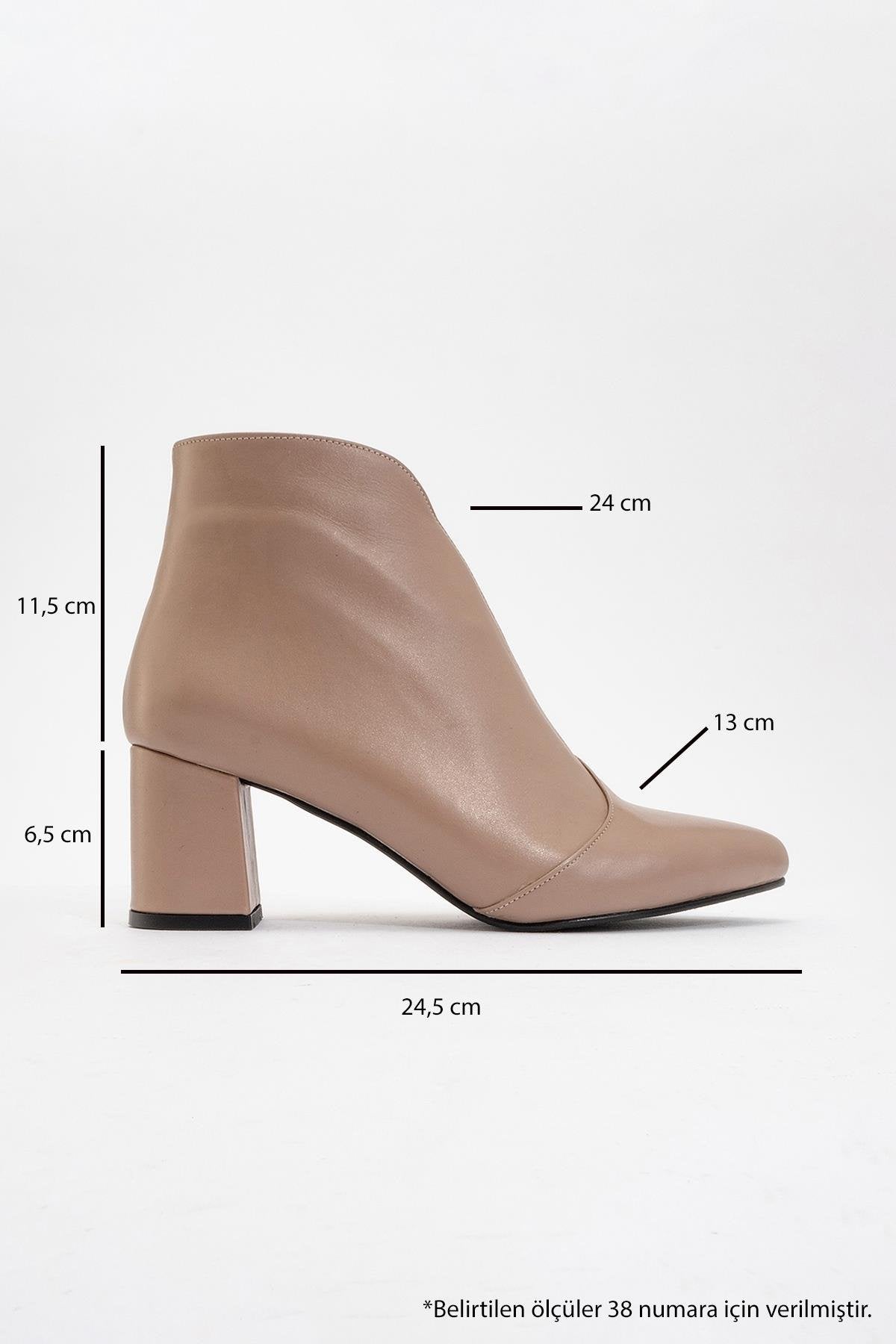Finda Dark Beige Leather Block‑Heel Boot – heel view showing leather, Vowalisse