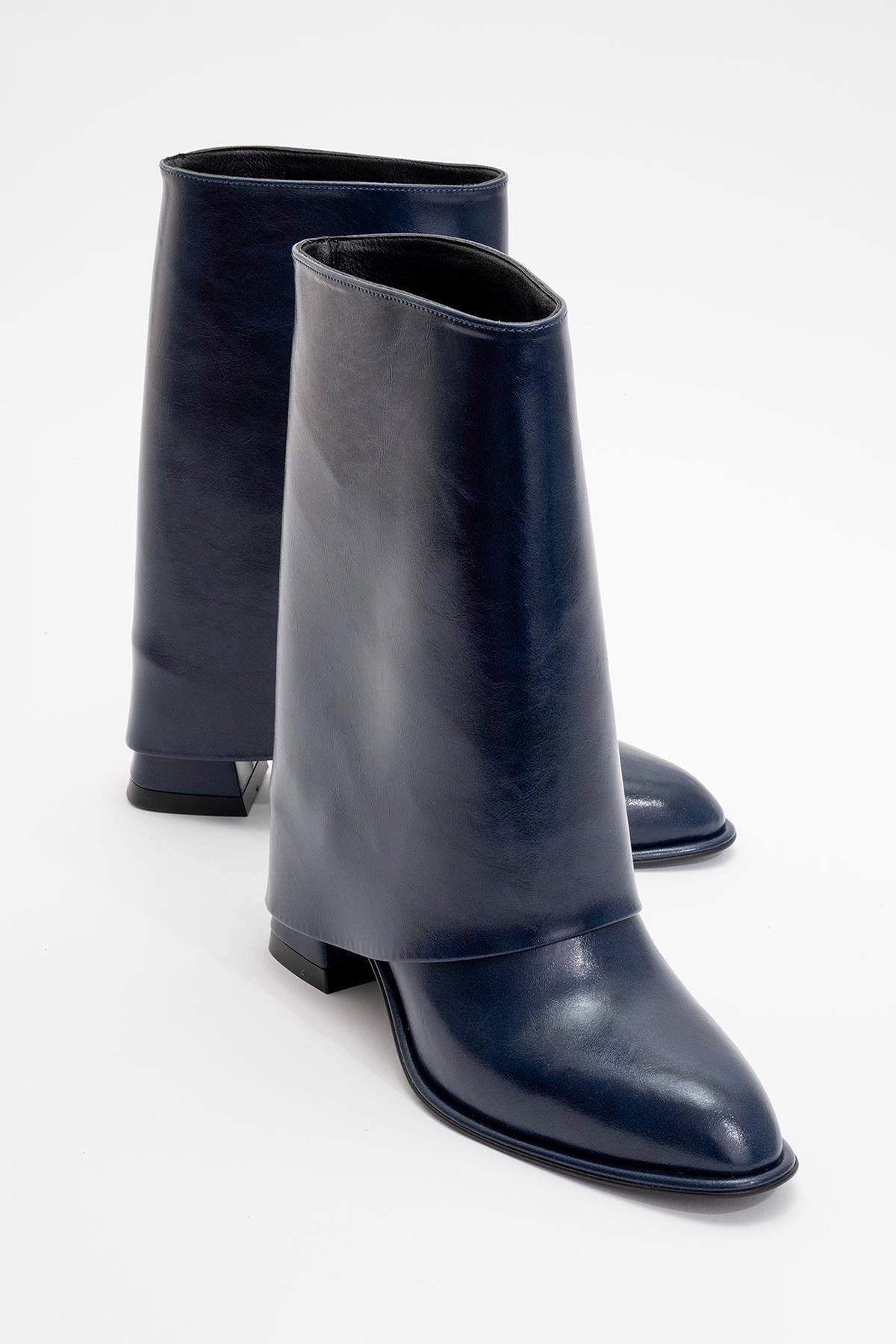 Ellas Navy Chunky Heel Boot – front three-quarter view showing leather, red, Vowalisse