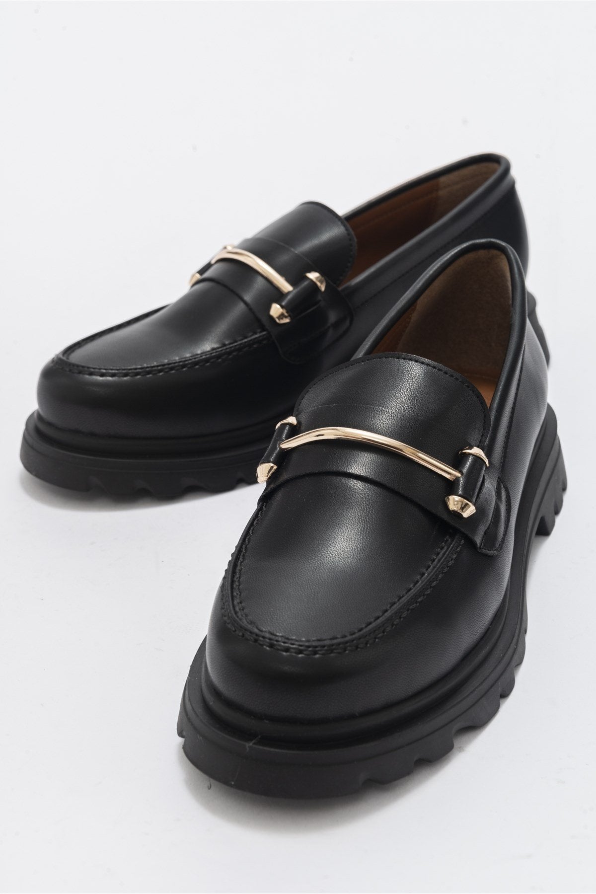 Dual - Black Oxford Shoe – detail view showing leather, black, Vowalisse