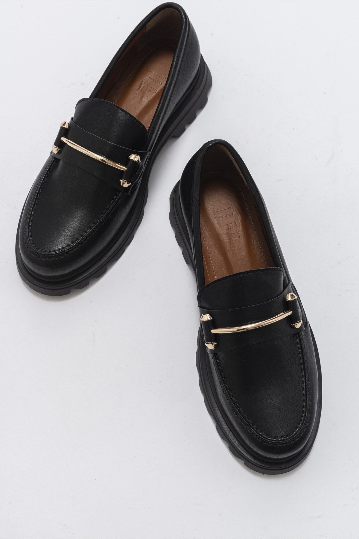 Dual - Black Oxford Shoe – heel view showing leather, black, Vowalisse