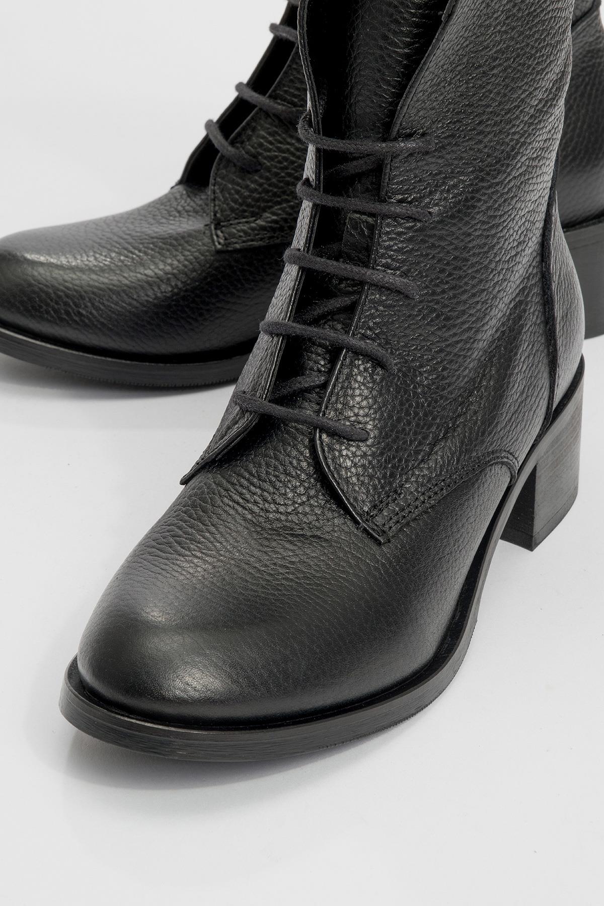 Lana Black Leather Boot – detail view showing leather, black, Vowalisse
