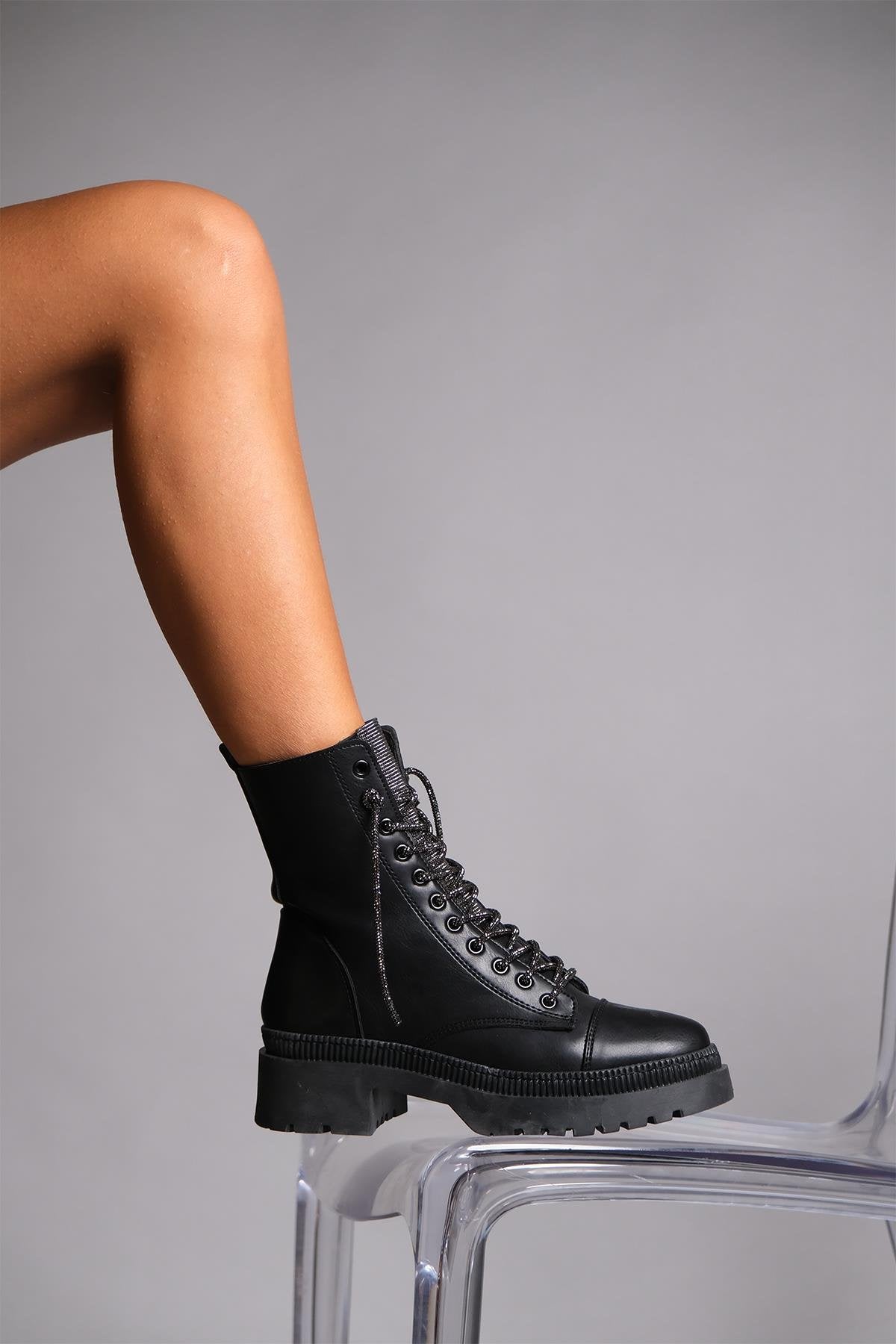 Abet - Black Boot – front three-quarter view showing leather, black, Vowalisse