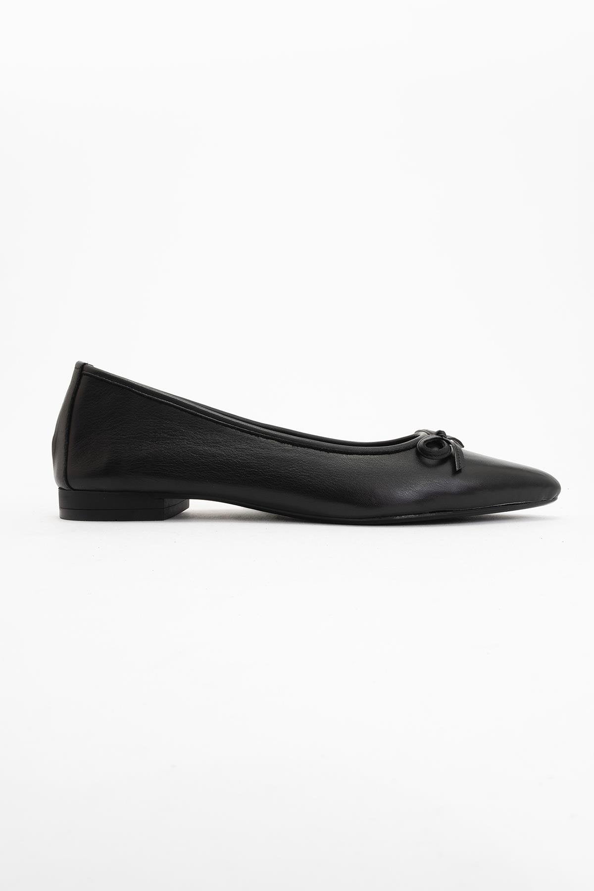 Ruby - Black Pointed Toe Leather Flats – back view showing bow, leather, black, Vowalisse