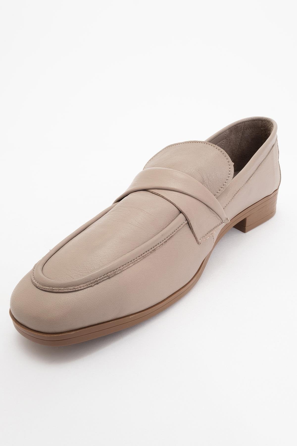 Splice - Dark Beige Leather Loafers – detail view showing leather, Vowalisse