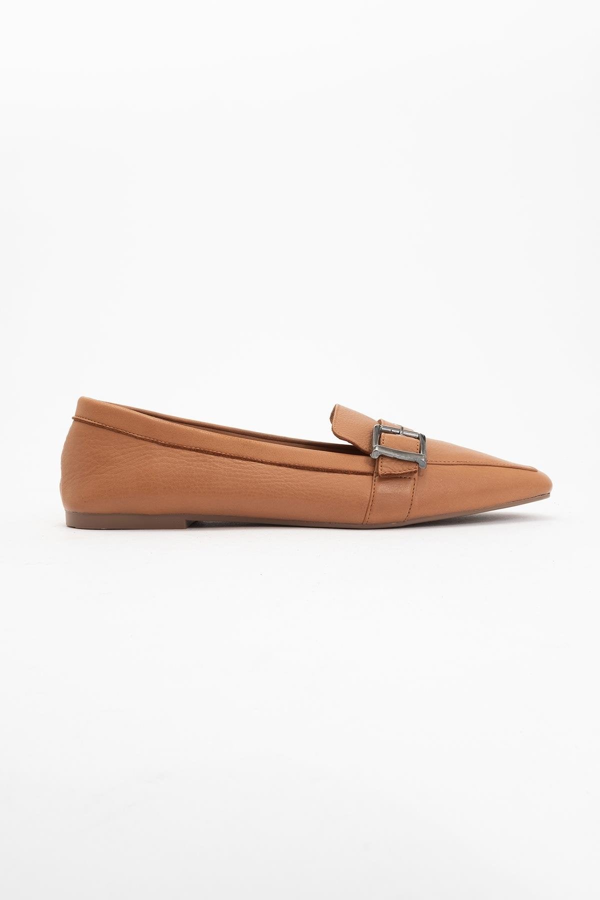 Periwinkle - Cognac Brown Leather Loafers – back view showing leather, red, Vowalisse