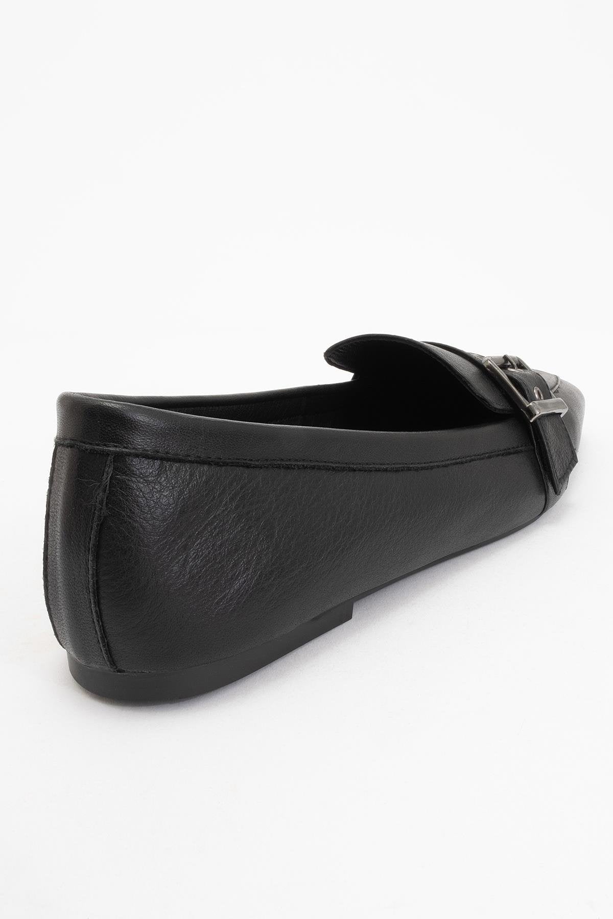 Periwinkle - Black Leather Loafers – heel view showing leather, black, red, Vowalisse
