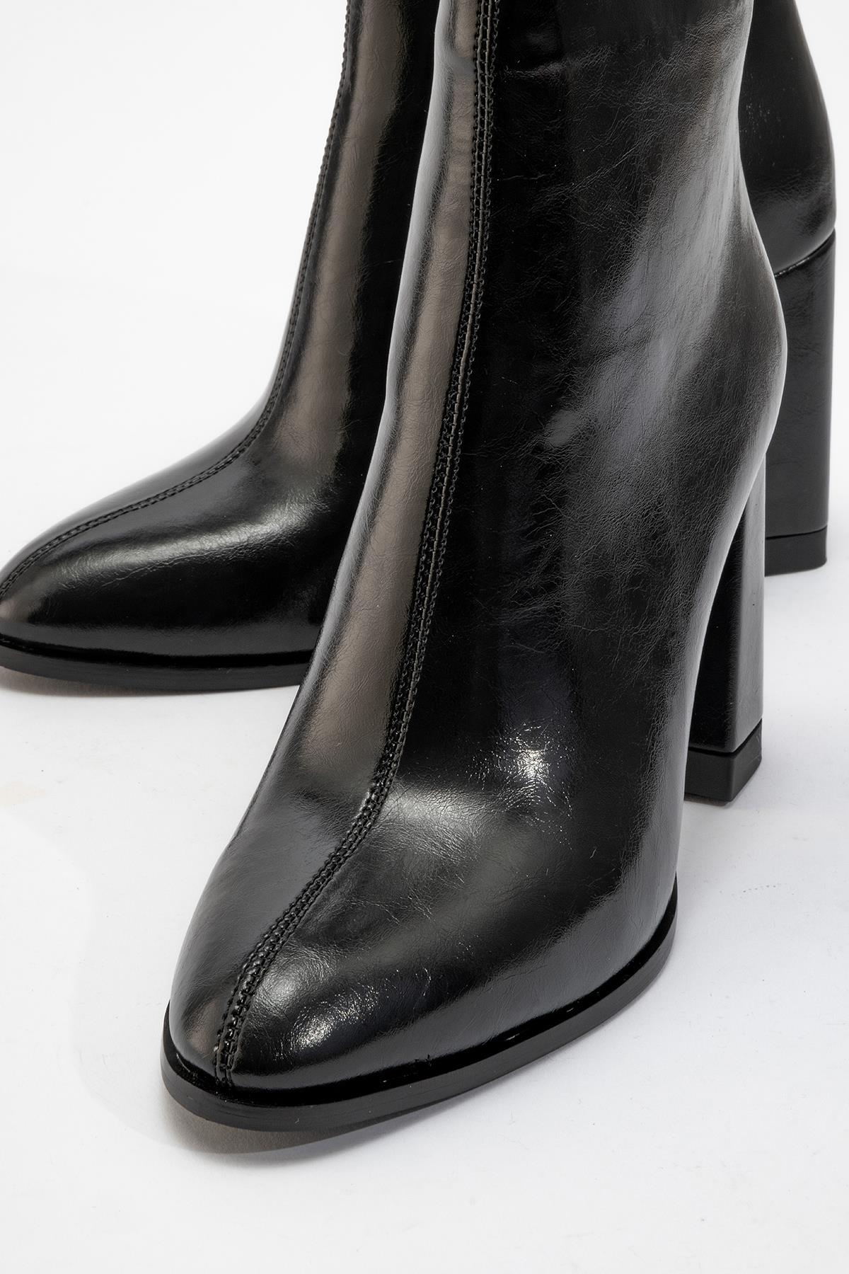 Jewel Black Cilt High Heel Boot – detail view showing leather, black, red, Vowalisse