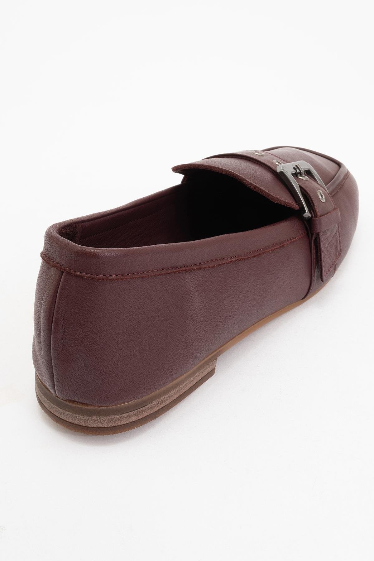 Clarion - Burgundy Brown Leather Loafers – heel view showing leather, red, Vowalisse