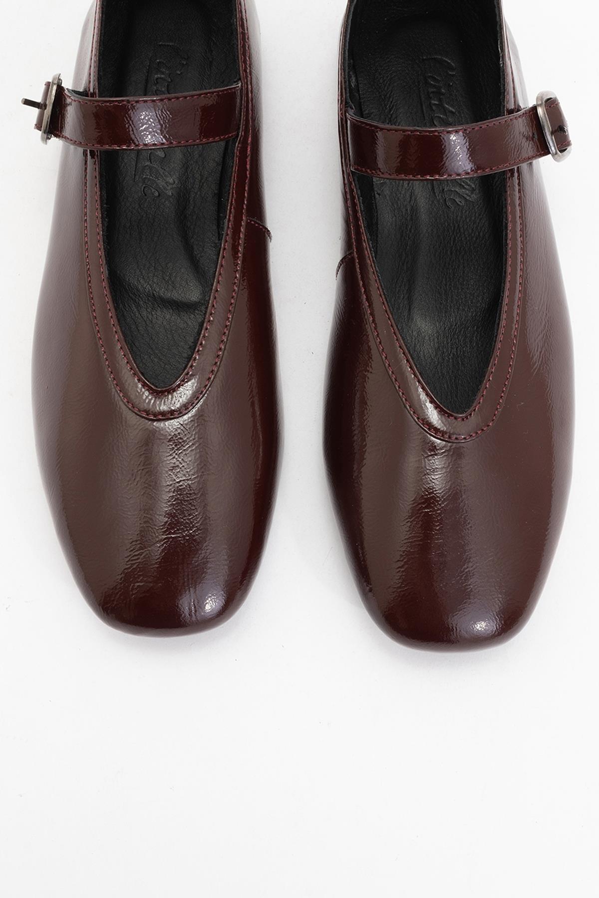 Matilda - Brown Patent Leather Mary Jane Flats – side view showing leather, Vowalisse