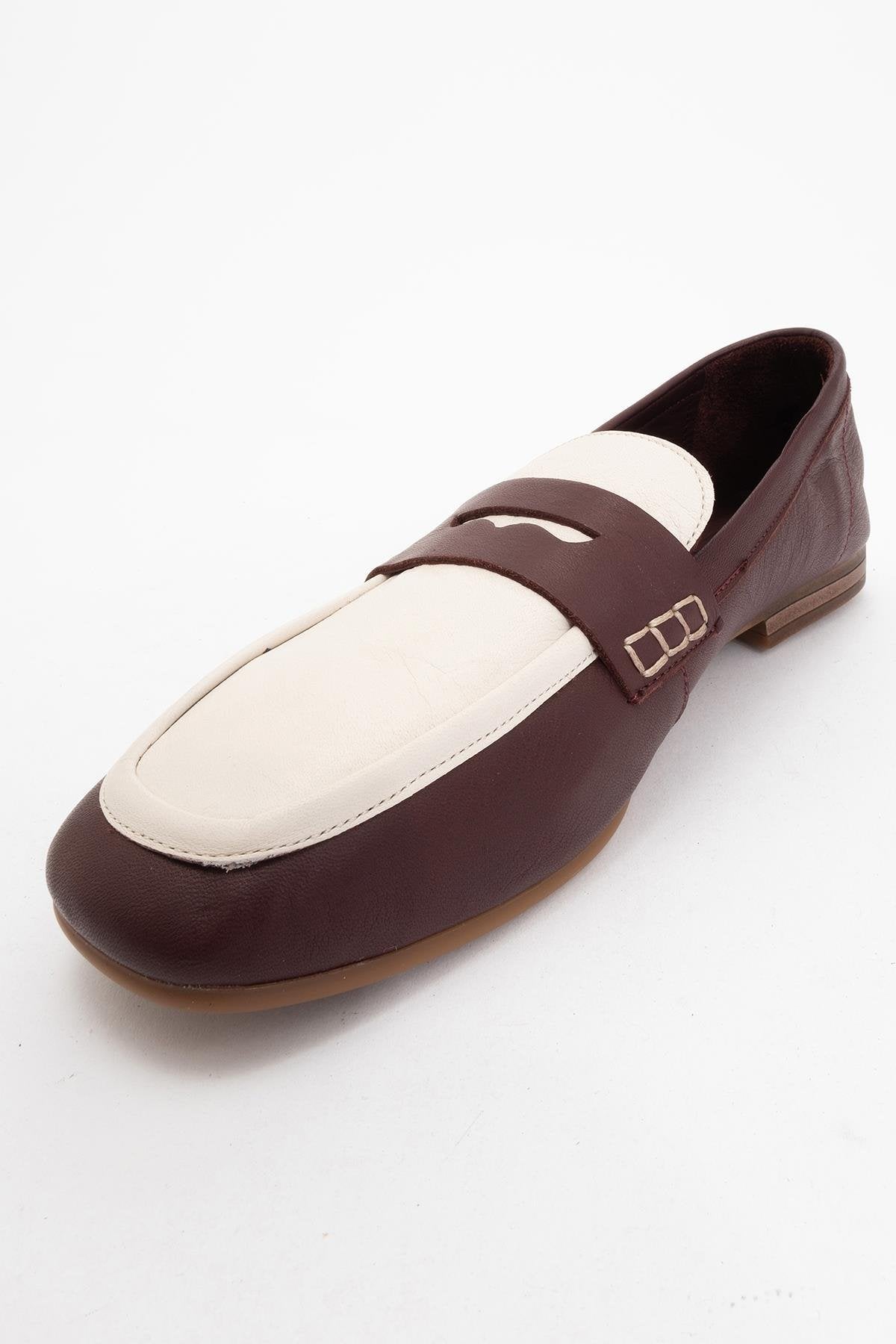 Skye - Brown White Leather Loafers – detail view showing leather, white, red, Vowalisse