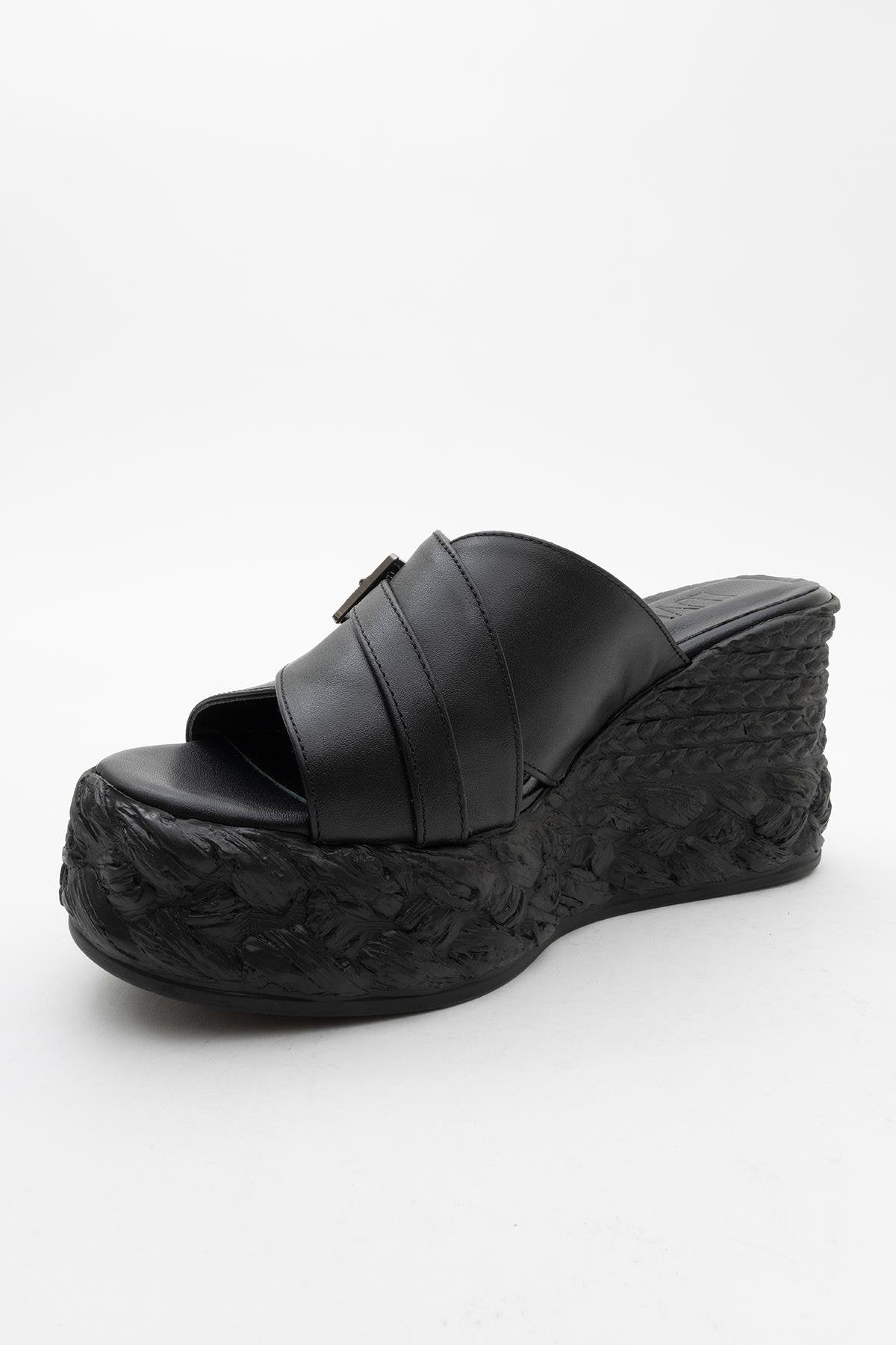 Palmas - Black Leather Platform Sandal – detail view showing leather, black, Vowalisse