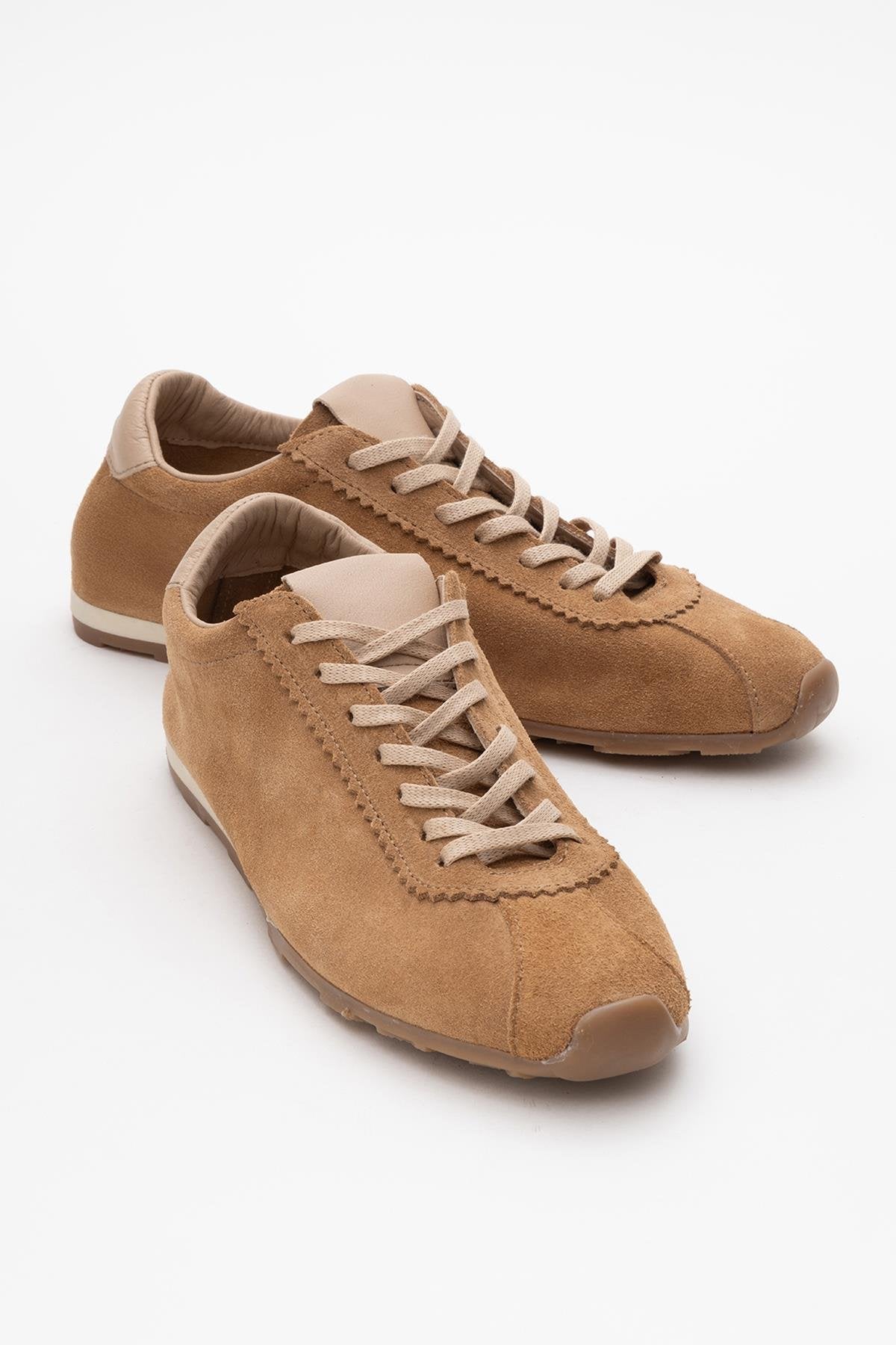 Crea - Cognac Suede Leather Sneakers – front three-quarter view showing leather, suede, red, Vowalisse
