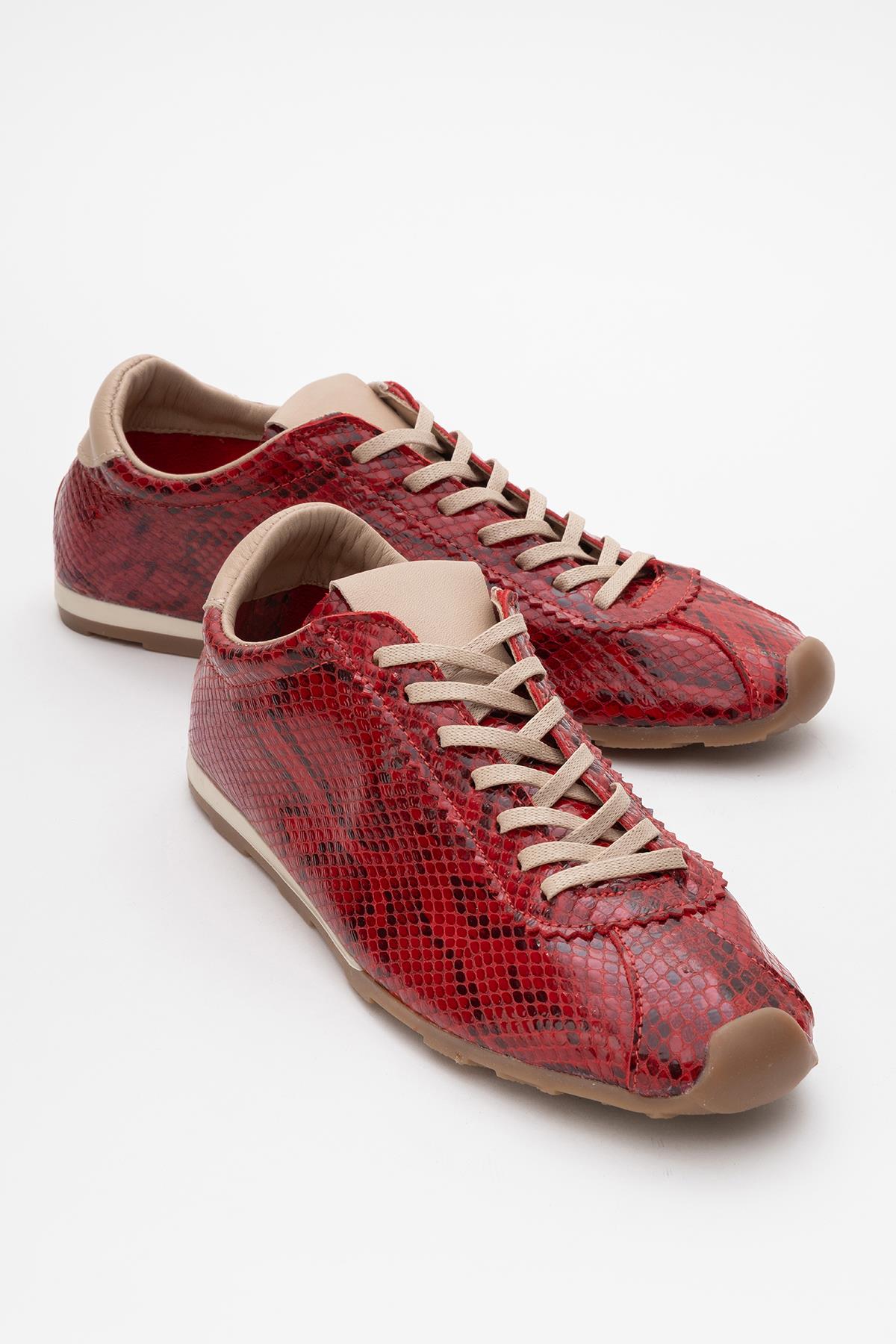 Crea - Red Leather Sneakers – front three-quarter view showing leather, red, Vowalisse