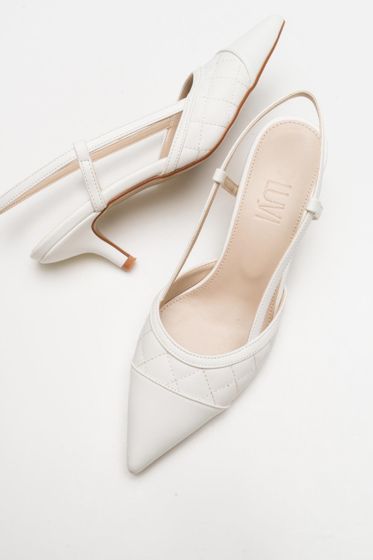 Point - White Heeled Shoe – front three-quarter view showing leather, white, Vowalisse
