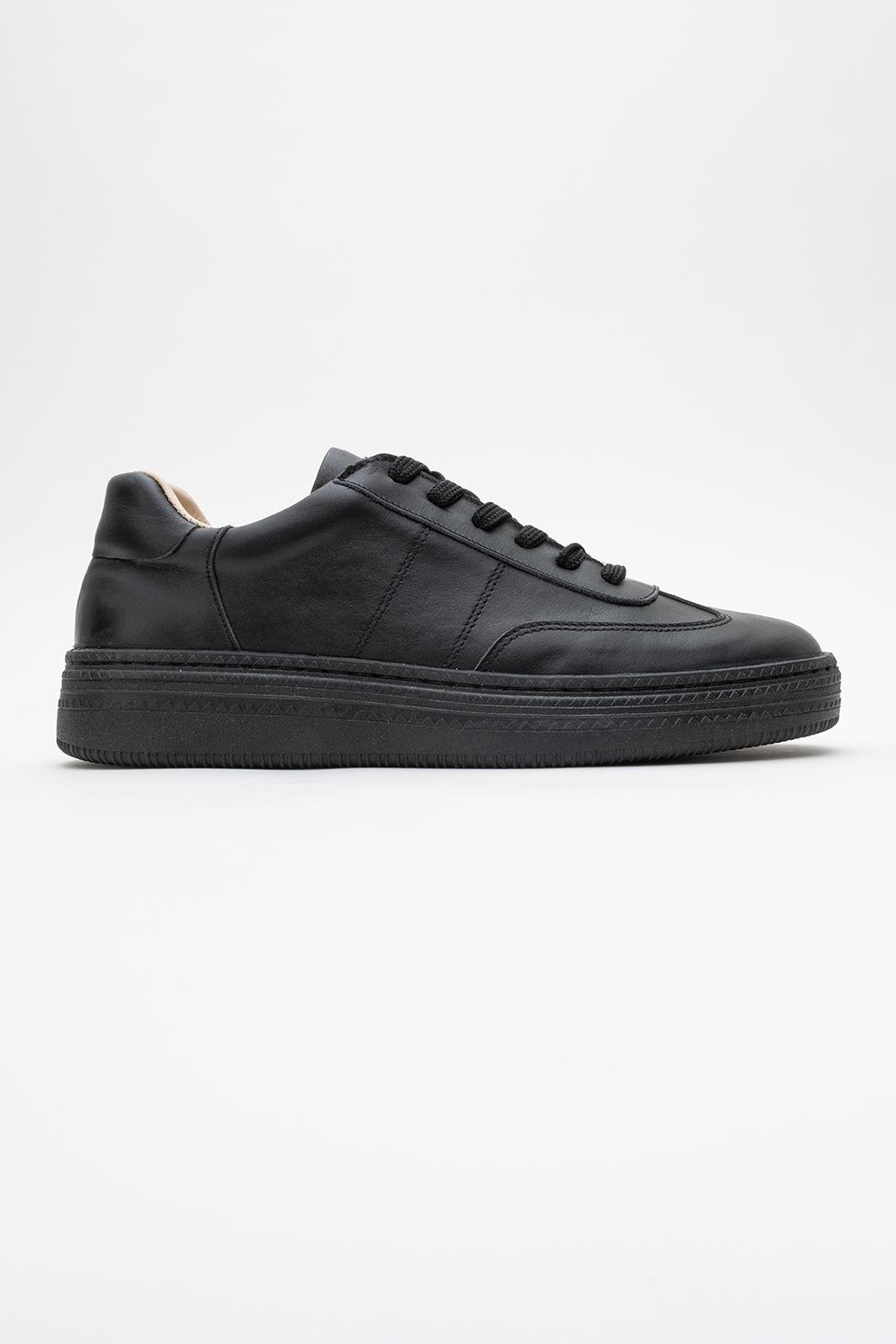 Fiore - Black Leather Sneakers – back view showing leather, black, red, Vowalisse