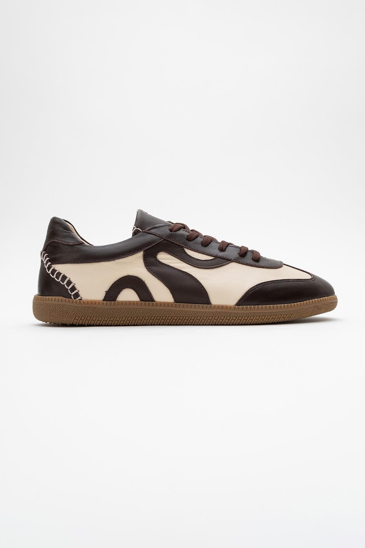 Perry - Brown Leather Sneakers – back view showing leather, Vowalisse