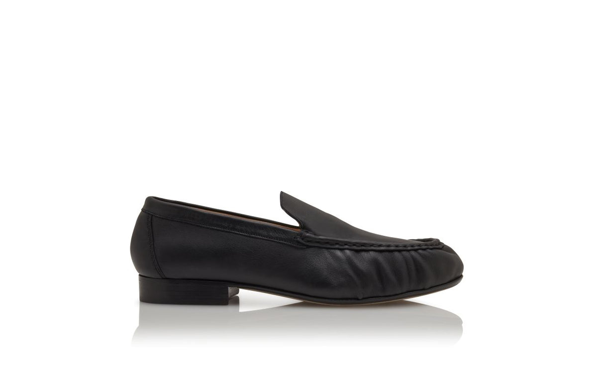 Juliette Pearl Black Round Toe Loafers – side profile showing black round toe, Vowalisse
