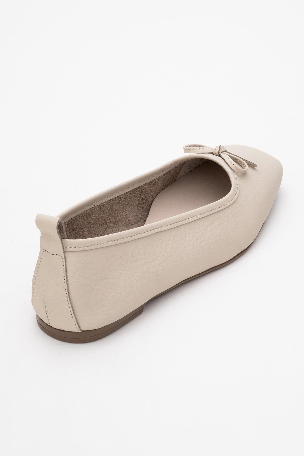 Sosa - Light Beige Leather Ballet Flats – back view showing bow, leather, Vowalisse