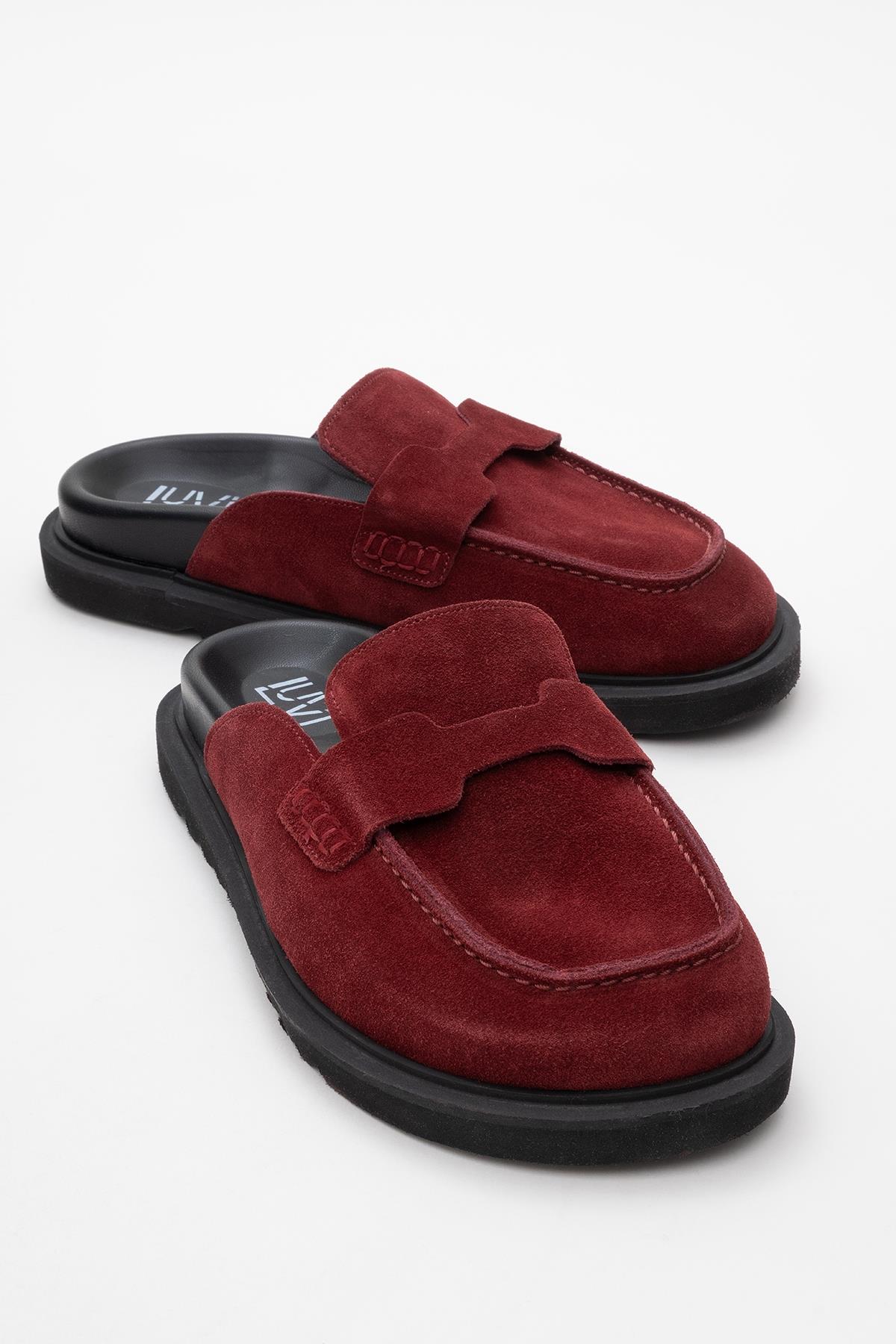 Laven - Suede Burgundy Leather Clogs – front three-quarter view showing leather, suede, red, Vowalisse
