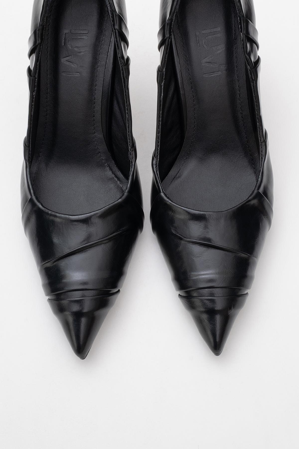 Anly - Black Slim Heel Pump – side view showing leather, black, Vowalisse